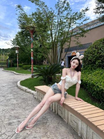 91AI成人短剧周末追剧